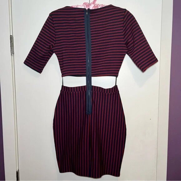 Forever 21 Striped Open Midriff Cut Out Dress Size S - Picture 2 of 5